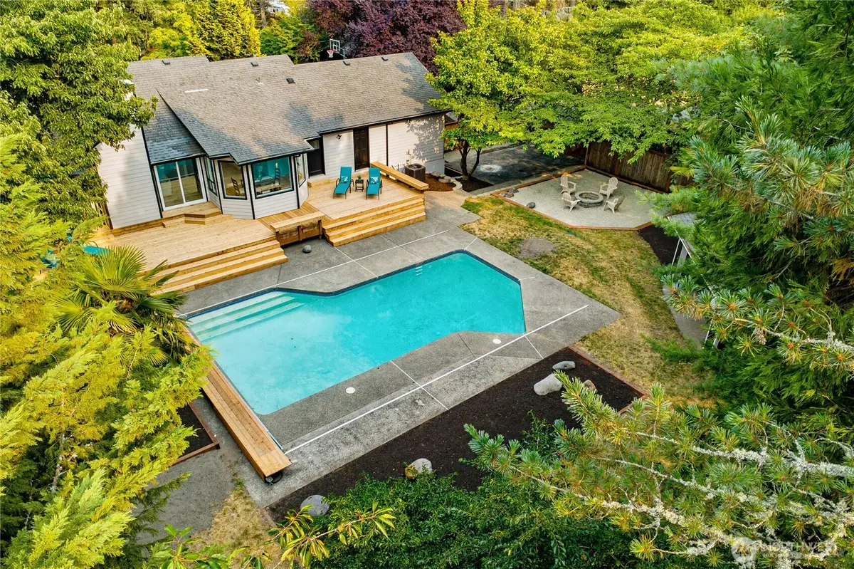 13024 126th AVE E, Puyallup, WA 98374