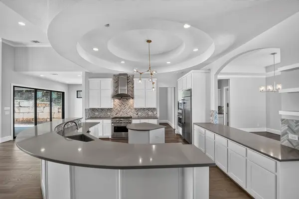 308 Lodestone LN, Austin, TX 78738
