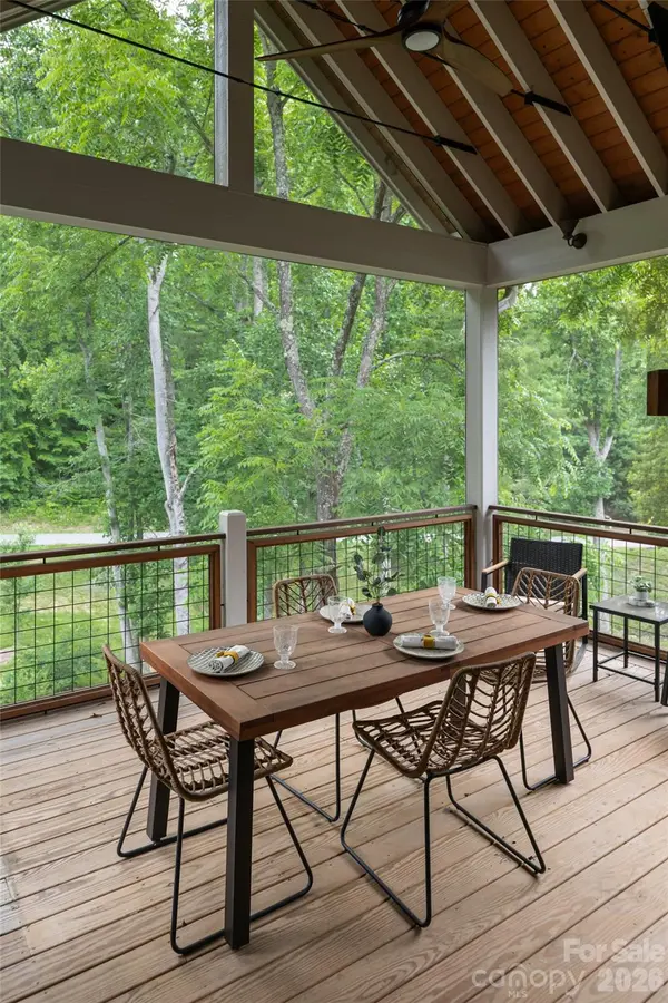 14 Twinflower TRL, Asheville, NC 28804
