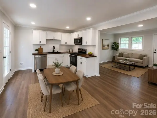 803 Dogwood DR, Dallas, NC 28034