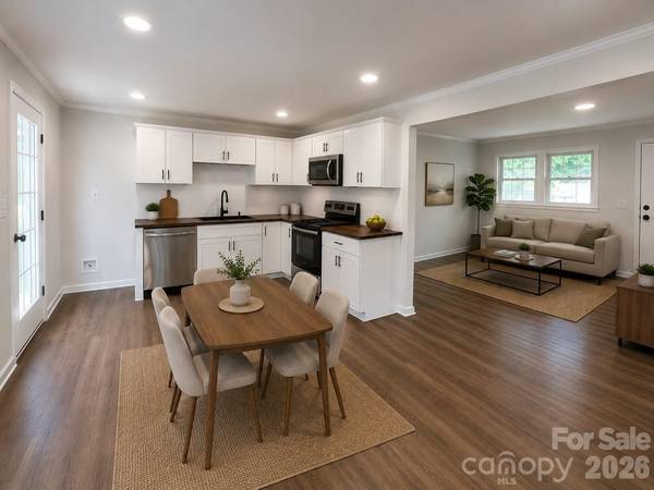803 Dogwood DR, Dallas, NC 28034