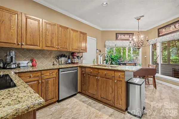 1223 Golden Hill RD, Matthews, NC 28105