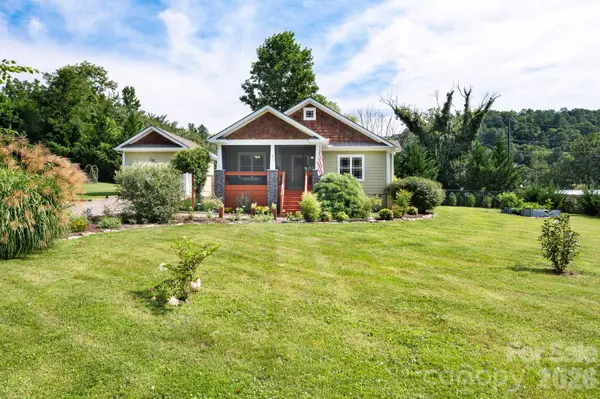 7 Addison Fisher WAY, Asheville, NC 28805