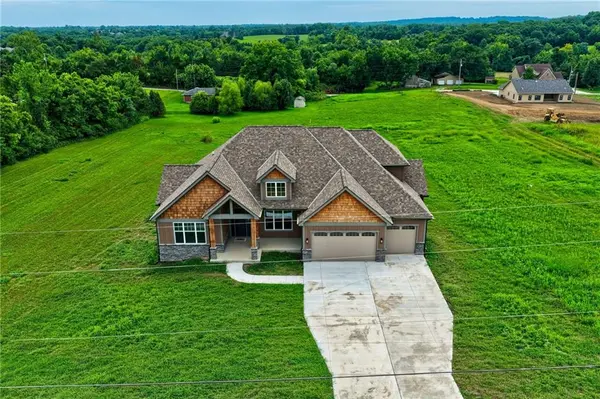 2017 Vilas ST, Leavenworth, KS 66048