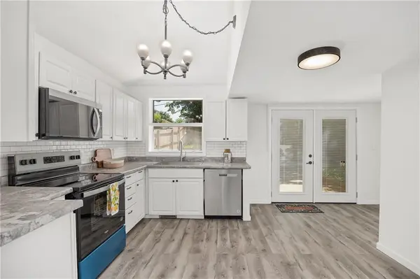 1207 S 23rd ST, St Joseph, MO 64507