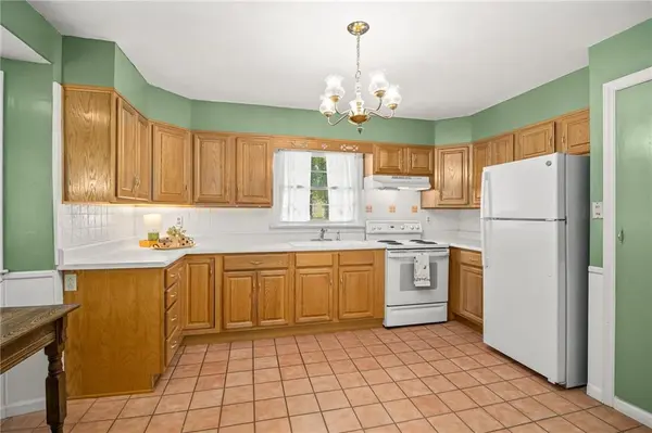 102 N Noyes BLVD, St Joseph, MO 64501