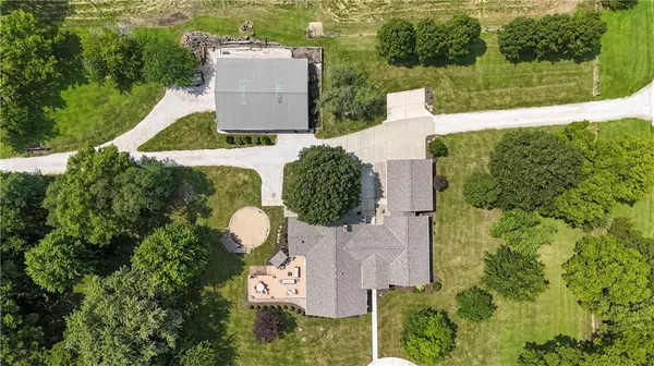 19960 Briar ST, Stilwell, KS 66085