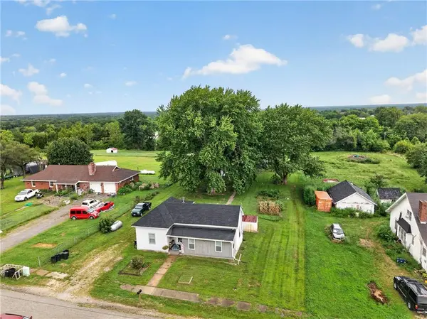 212 W 3rd ST, Rayville, MO 64084
