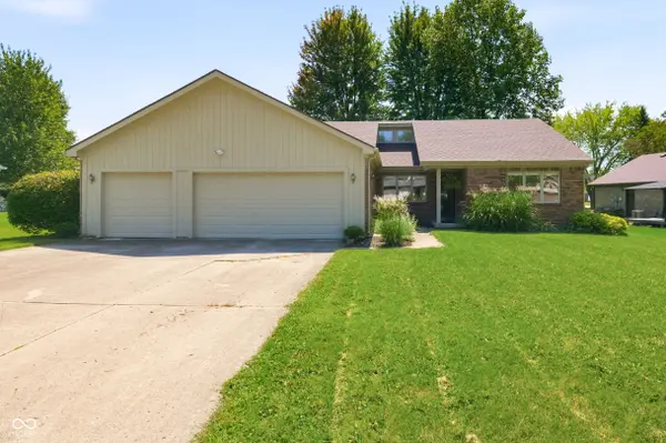 305 Lake View DR, Greenfield, IN 46140