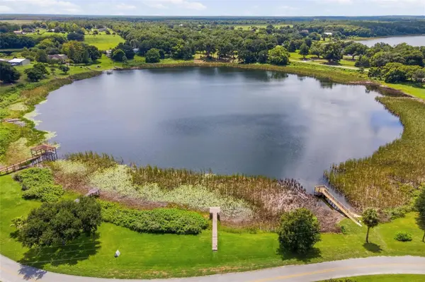 39023 LAKE BURNS RD, Umatilla, FL 32784
