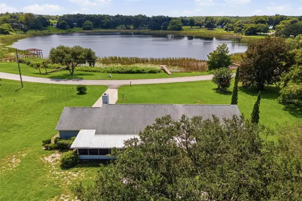39023 LAKE BURNS RD, Umatilla, FL 32784