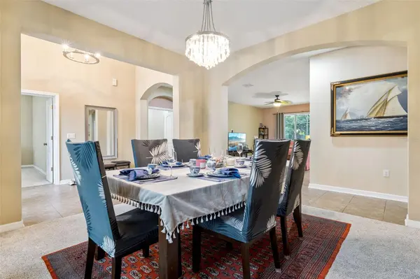 2028 MISTY GLEN DR, Apopka, FL 32712