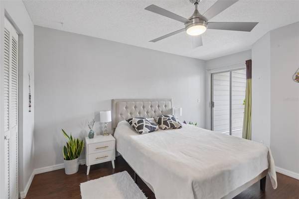 5727 BISCAYNE CT #209, New Port Richey, FL 34652