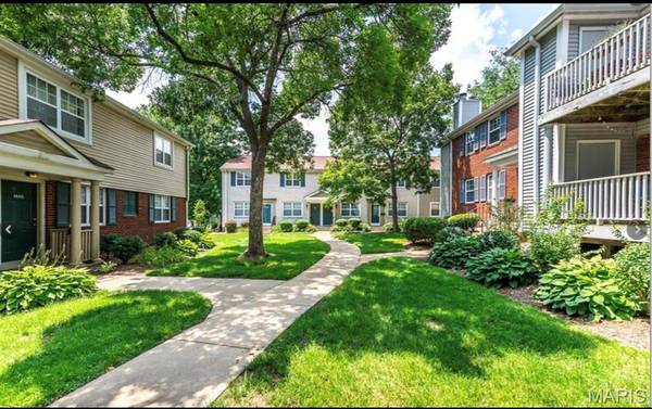 1441 Thrush PL, St Louis, MO 63144