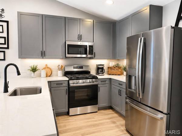 924 Walnut Point Dr DR, Imperial, MO 63052