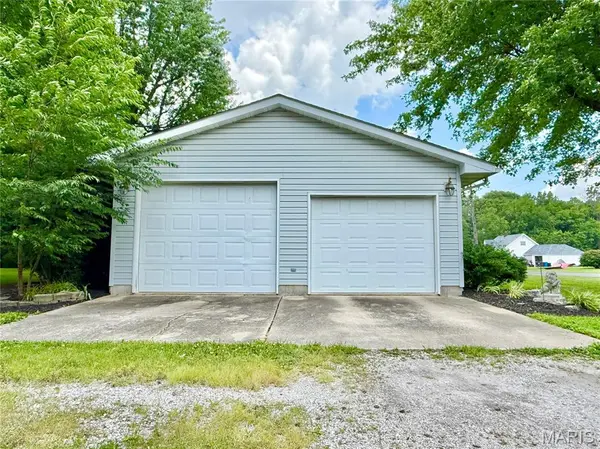 319 Fillmore ST, Worden, IL 62097