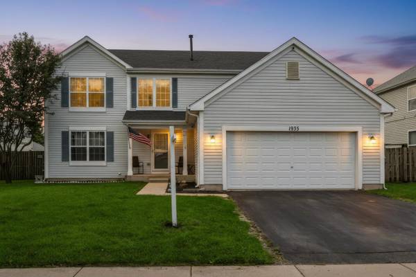 1935 W Brimstone RD, Romeoville, IL 60446