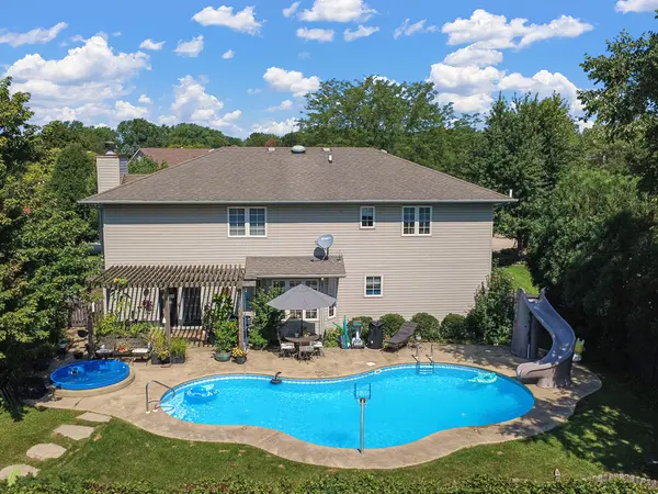 2916 Sharon DR, New Lenox, IL 60451