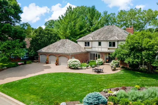 5708 Long Brake TRL, Edina, MN 55439