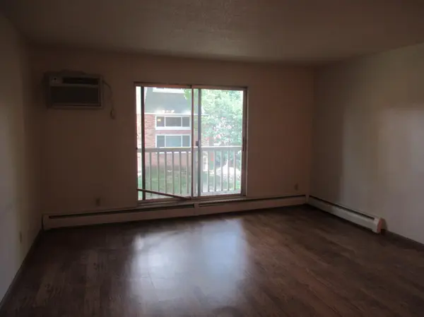 7414 W 22nd ST #212, Minneapolis, MN 55426