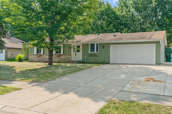 9665 106th AVE N, Maple Grove, MN 55369