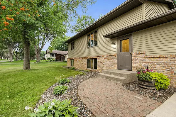 1557 Wildwood RD, Saint Cloud, MN 56303