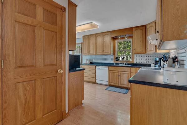9372 71st ST NE, Spicer, MN 56288