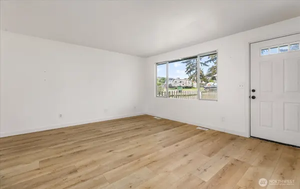 1167 Sparrow DR, Oak Harbor, WA 98277