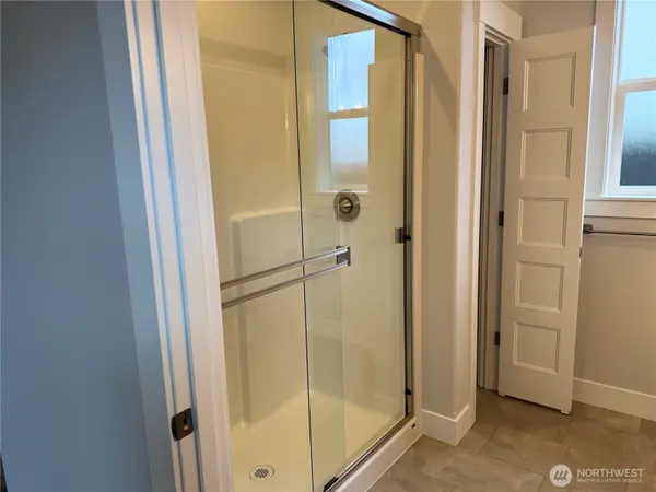 523 Rainbow WAY, Kelso, WA 98626