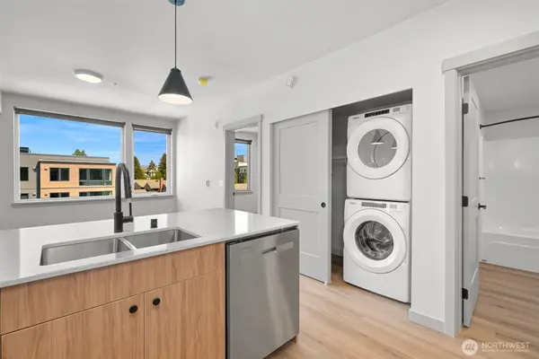 820 N State ST #608, Bellingham, WA 98225