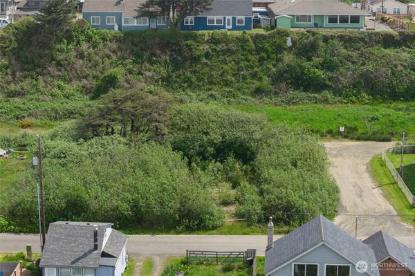 1 Pacific AVE, Moclips, WA 98562