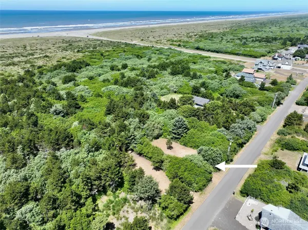 525 Sand Dune AVE SW, Ocean Shores, WA 98569
