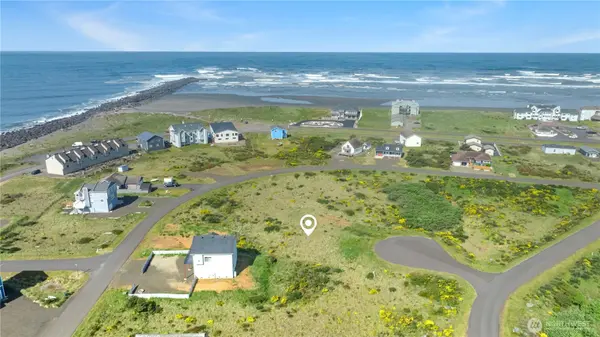471 Hilo CT, Ocean Shores, WA 98569