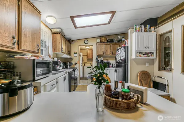 980 Falcon RD, Camano Island, WA 98282