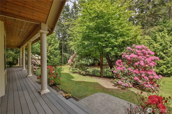 4896 Lucy LN, Langley, WA 98260