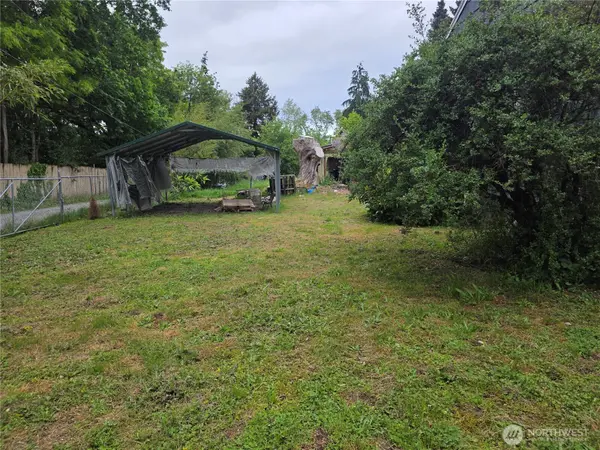 2500 S 208th ST, Seatac, WA 98198