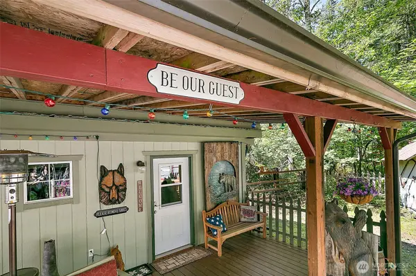131 Nisqually WAY, Ashford, WA 98304