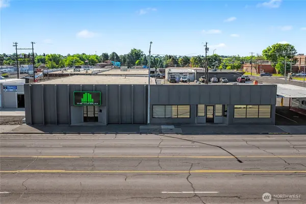 417 W Broadway AVE, Moses Lake, WA 98837
