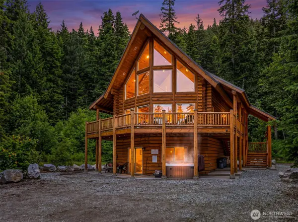 174 Deep Powder LN, Leavenworth, WA 98826