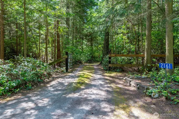 2161 Winterhawk LN, Coupeville, WA 98239