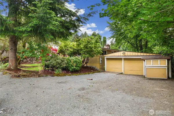 3815 NE 113th ST, Seattle, WA 98125
