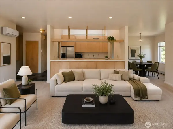 10336 NE Knight RD, Bainbridge Island, WA 98110