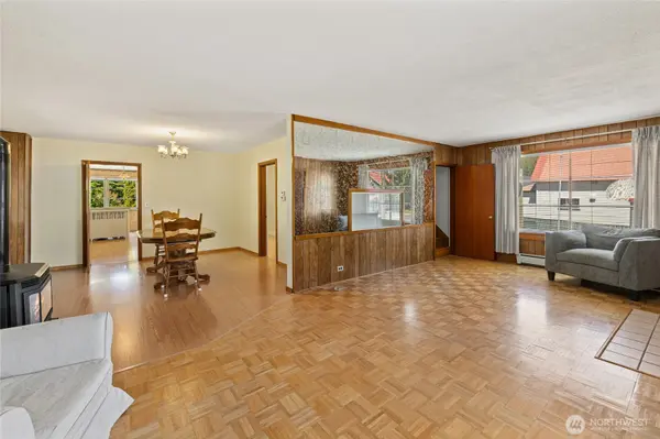 107 W Montana AVE, Roslyn, WA 98941
