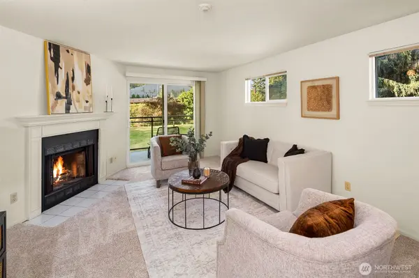 10838 E Riverside DR #C203, Bothell, WA 98011