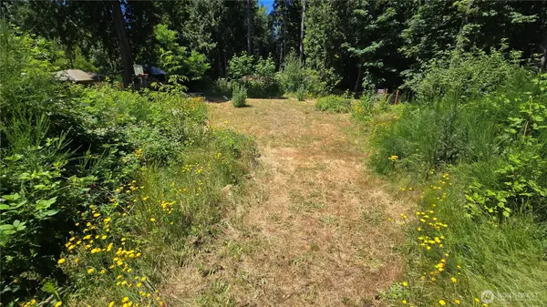 9287 NE Spruce AVE, Indianola, WA 98342