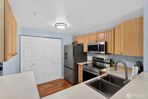 13306 SE 272nd Street Ct #F202, Kent, WA 98042
