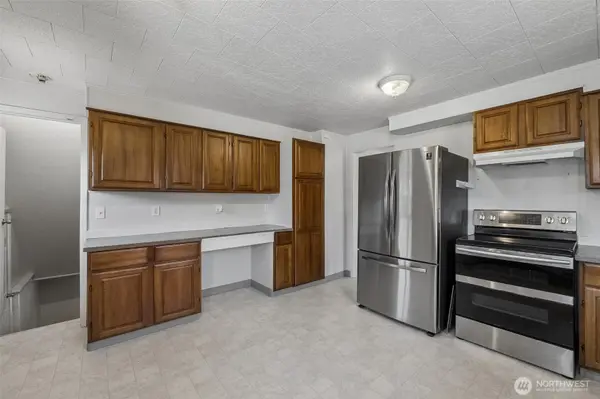 806 4th ST SE, Auburn, WA 98002