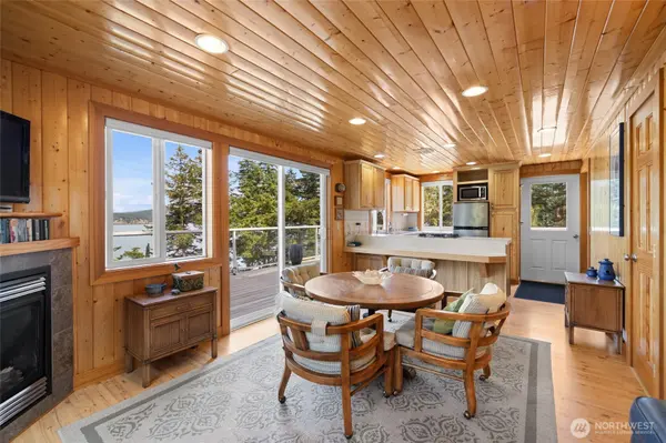 437 Sunrise RD, Lopez Island, WA 98261