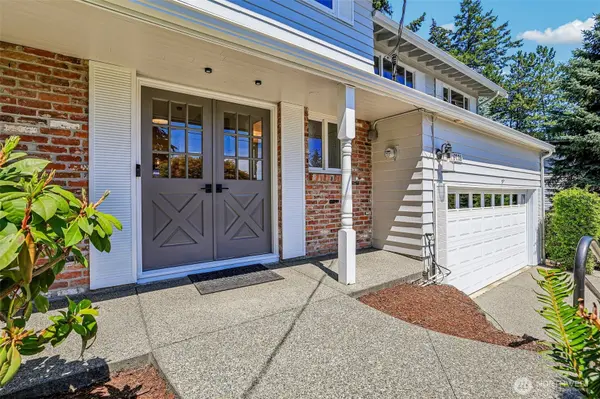 9116 SE 72nd PL, Mercer Island, WA 98040