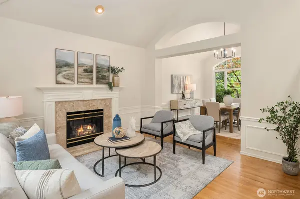 24416 SE 4th PL, Sammamish, WA 98074